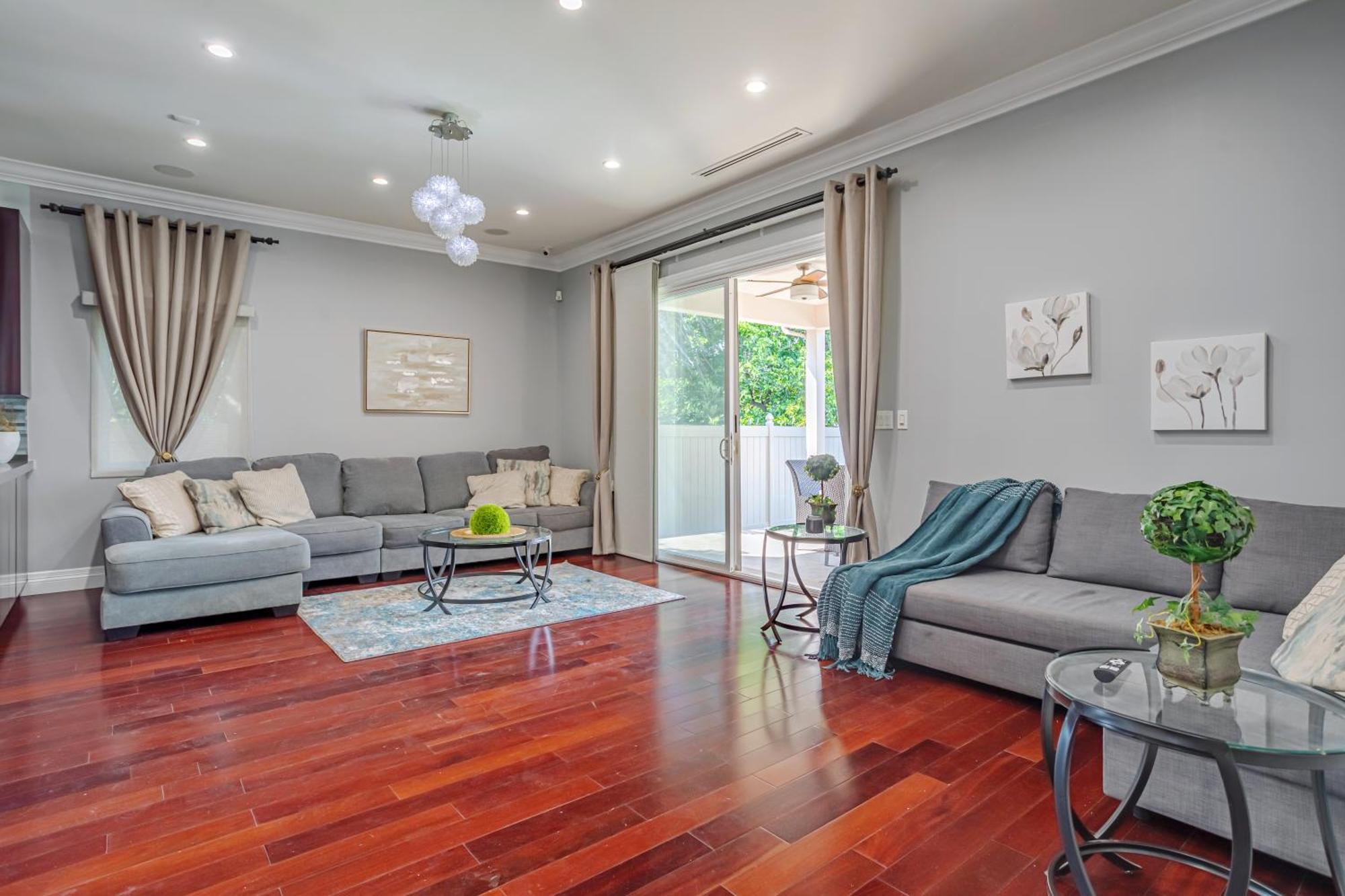 Regal 4 Bed With Hot Tub Close To Universal Sleeps 15 Hébergement de vacances