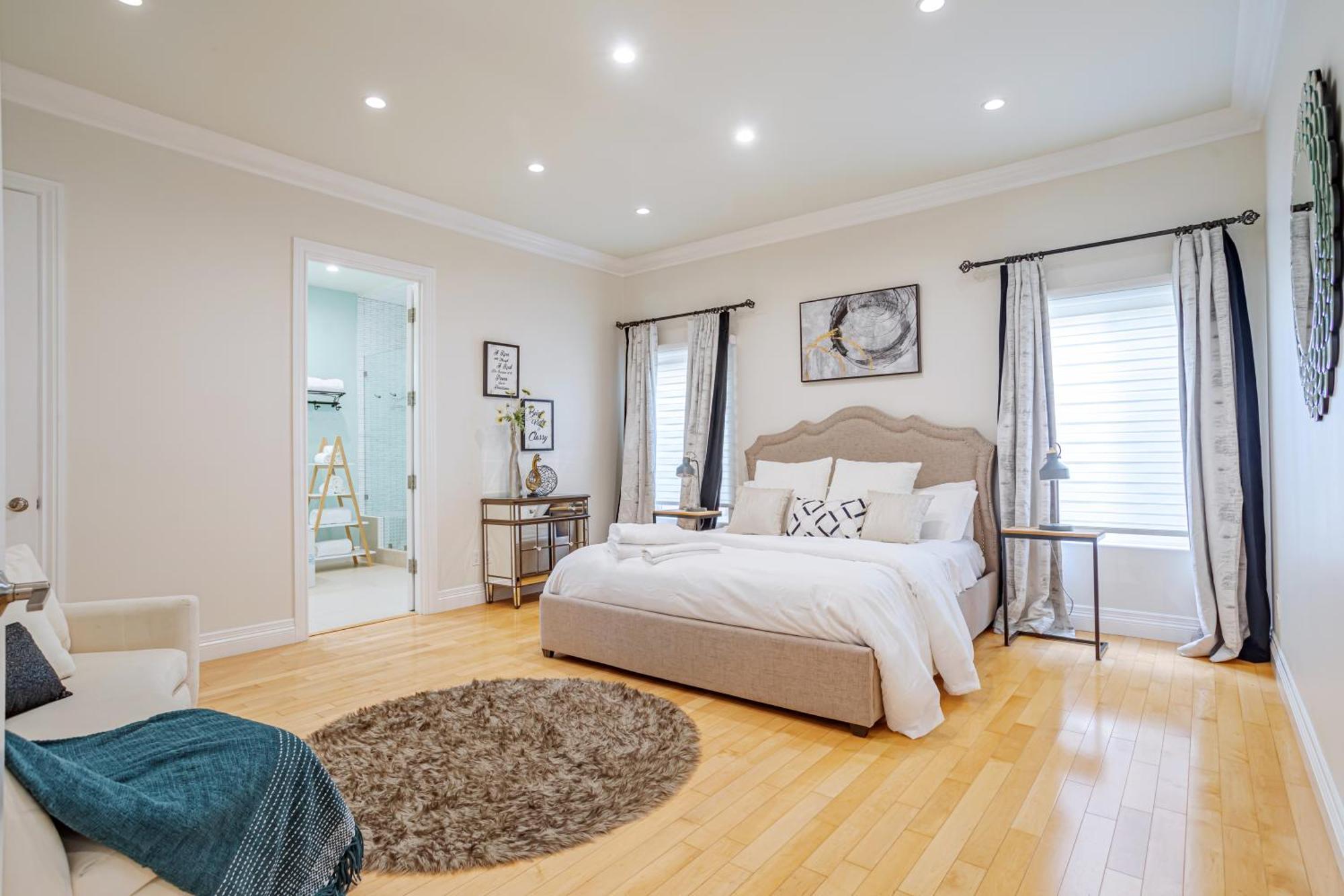 Hébergement de vacances Regal 4 Bed With Hot Tub Close To Universal Sleeps 15 *