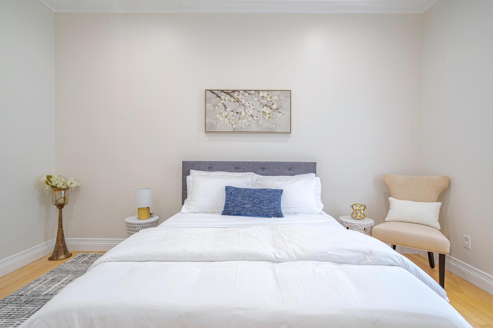 Regal 4 Bed With Hot Tub Close To Universal Sleeps 15 Hébergement de vacances Los Angeles
